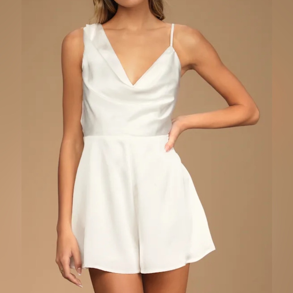 Lulu's White V-Neck One-Shoulder Romper